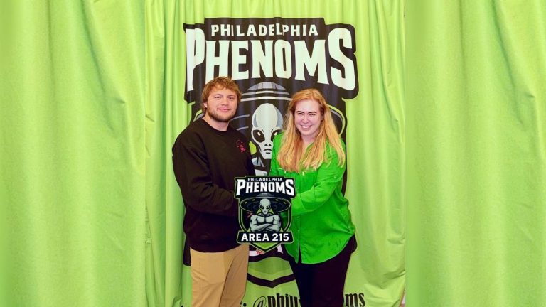 Lauren Barone representing Philly Phenoms in a pro grappling setting