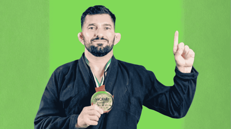 André Luís Siqueira Pinheiro, known in the BJJ community as André Motoca, in an international jiu-jitsu competition. The athlete is the subject of an outstanding arrest warrant in Brazil for a final rape conviction (Reproduction)